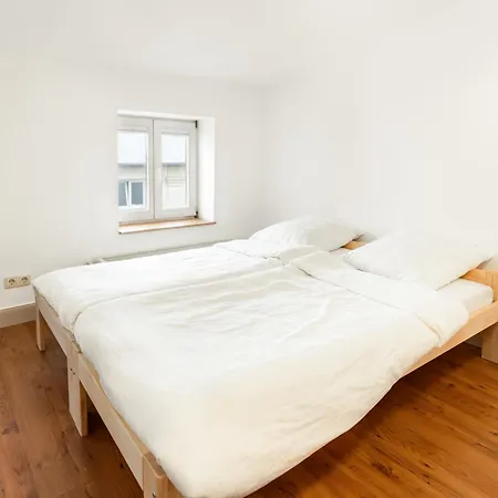 120qm Altstadt-apartment Mit Terrasse & Domblick - Direkt Am Markt * Шверін